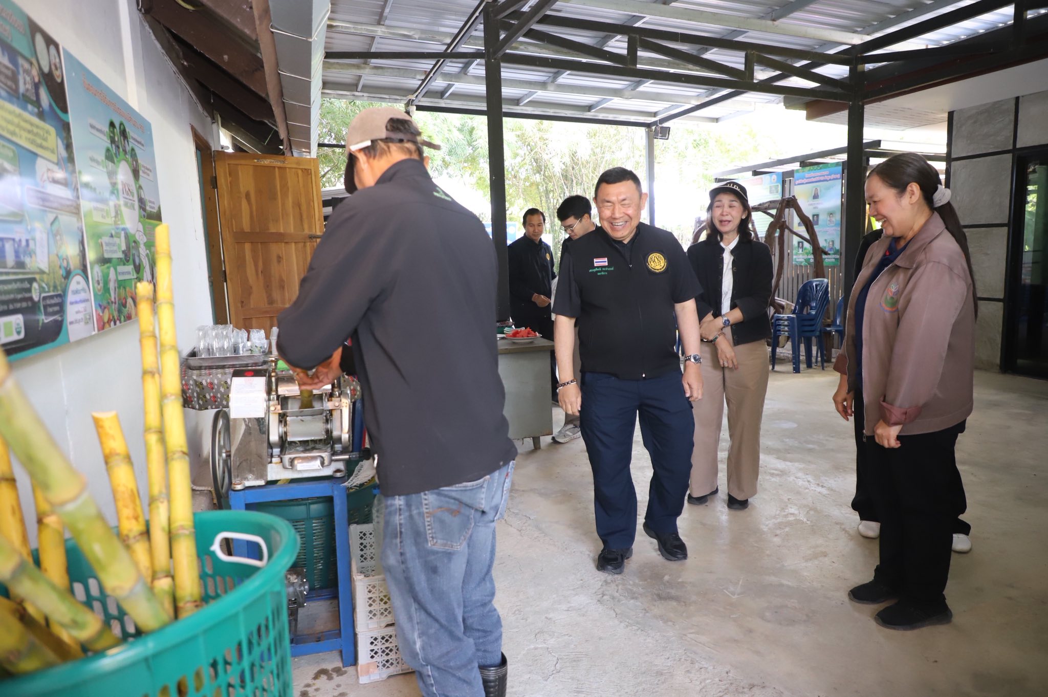 title - ”พลิกโฉมเกษตรกรสู่ผู้ประกอบการ“ ส.ป.ก.ลำพูน โชว์ความสำเร็จเกษตรอินทรีย์ครบวงจร ตั้งแต่แปลงปลูกสู่ตลาดพรีเมียม!!